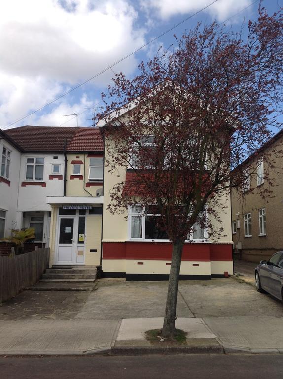 Repton Private Hotel Romford Kültér fotó